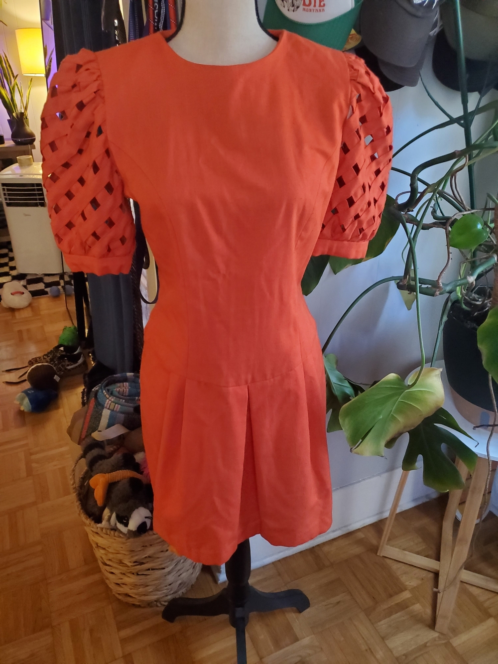 Vintage Mod Orange Puff-Sleeve Women's Dress